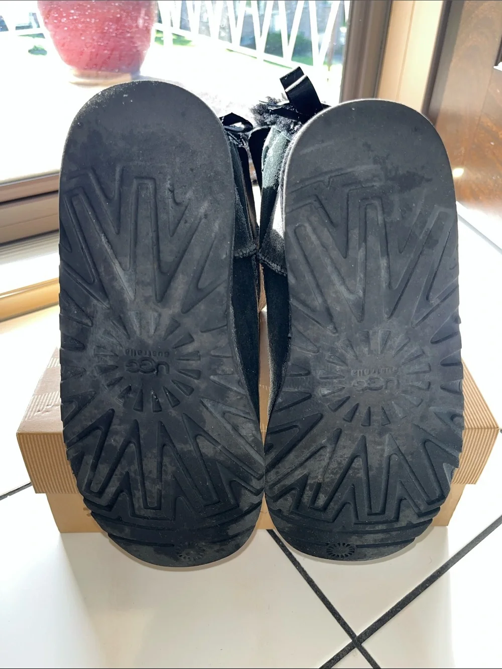 UGG classic mid